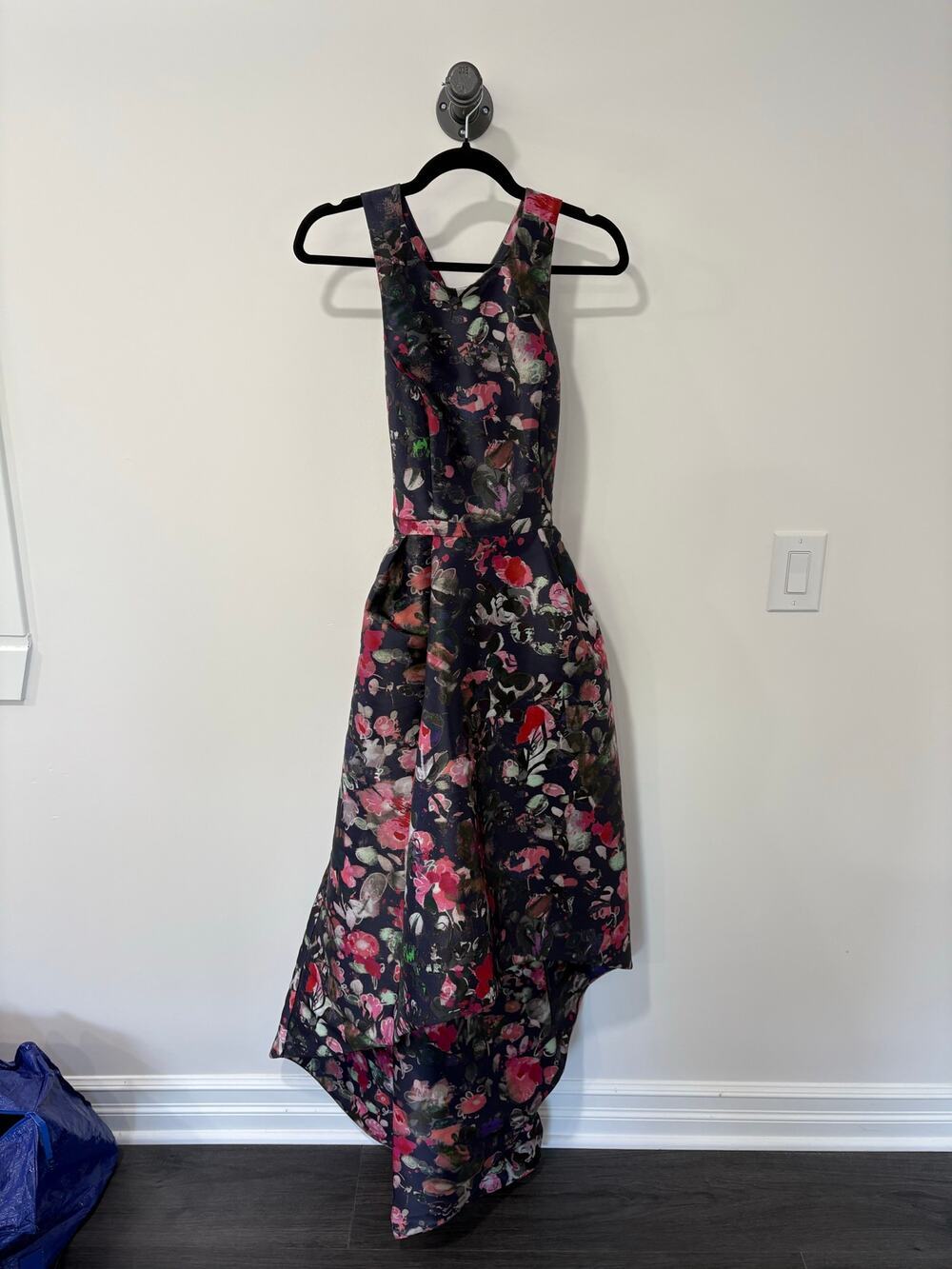 Monique Lhuillier Floral Tank Style Gown Size 4